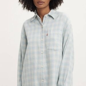 Beautiful Levi's® Nola Oversized Button Up Shirt✨️